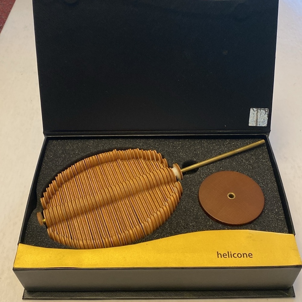 playableART Helicone with a Solid Wood Base. - Picture 2 of 4
